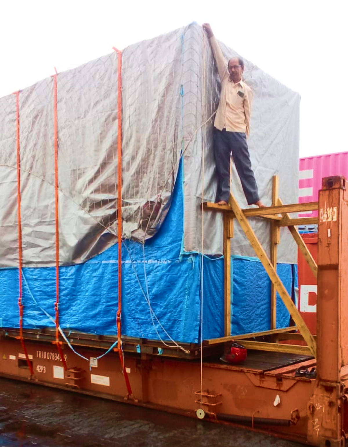 工程设备目的港送货服务 1.png